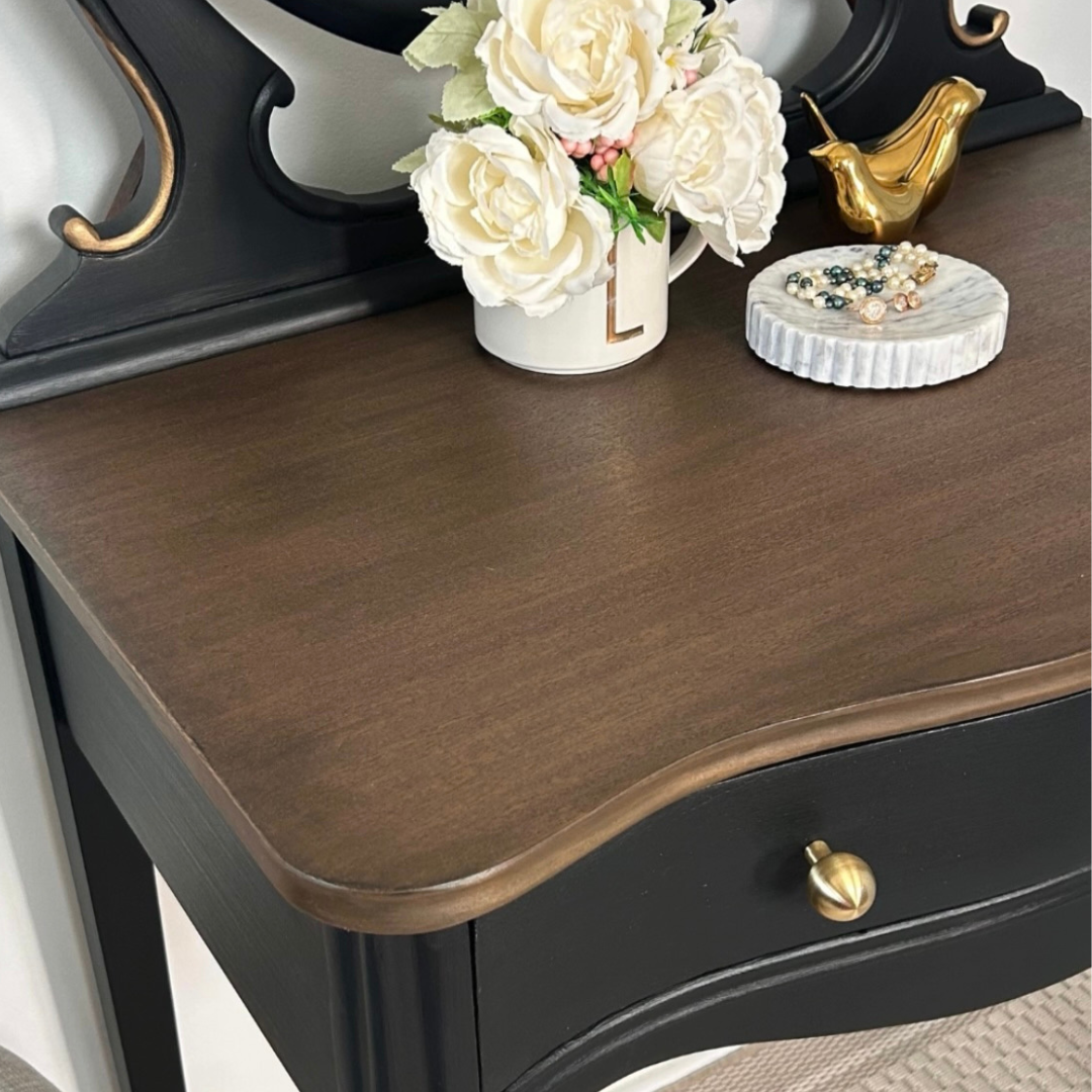 The Best Paint Brushes <br> for Painting Furniture