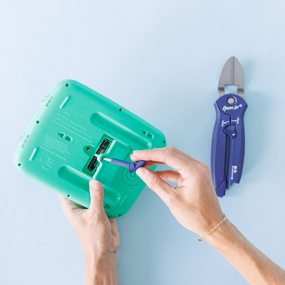 Zibra Open-It! All-In-One Multi Tool with Heavy-Duty Scissors, Box Cutter,  Screwdriver, and Package Opener, Blue